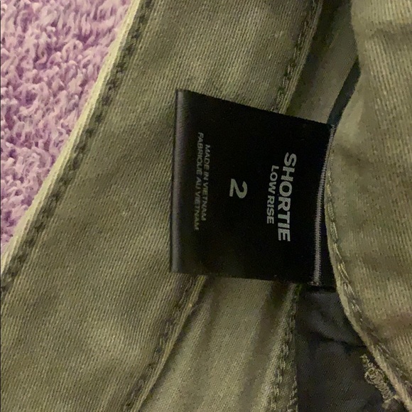 Shorts - Picture 4 of 4